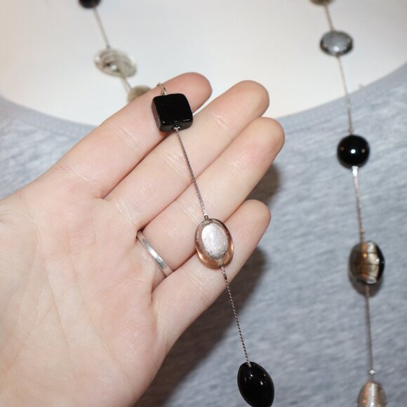 Beautiful silver and glass beaded statement necklace 40" - Picture 2 of 4